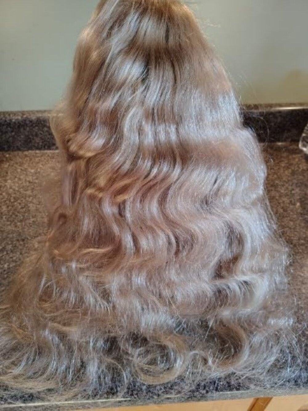 Human Ash Blonde Hair Wavy Wig 13x4 Hd Lace Front Body Wave Glue Less 250%